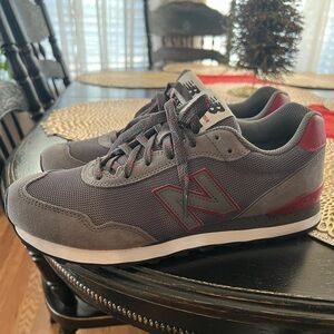 New Balance 515 Men's Dark Grey and Red Sneakers LN 9.5